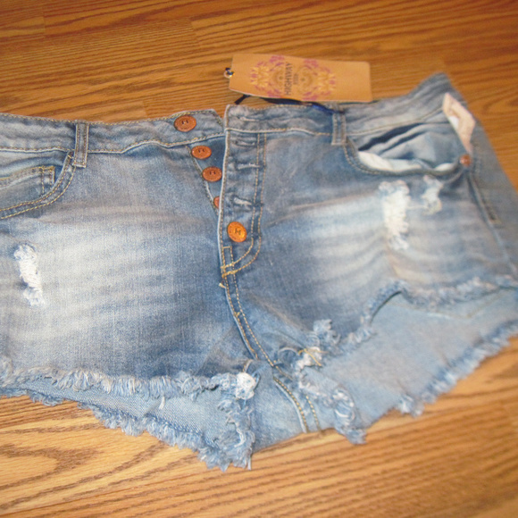 Highway Jeans Pants - NWT HIGHWAY JEANS Distressed Shorts Size 11